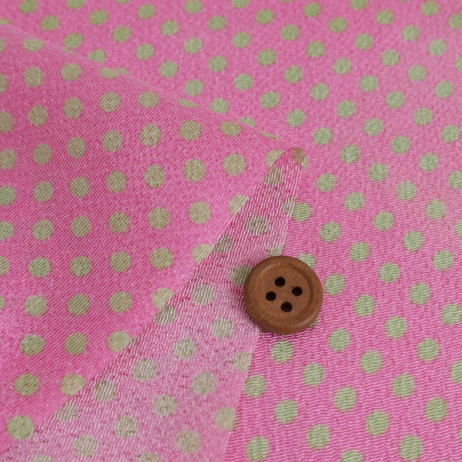 ちりめん生地・みずたま（ピンク）