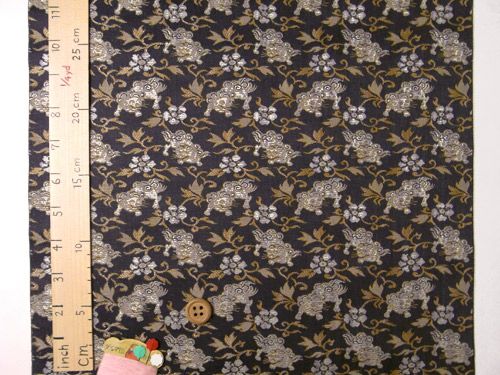西陣織裂地・牡丹唐獅子(古代紫) 10cm単位 切り売り |生地 和柄/和布
