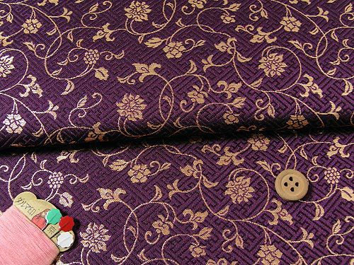 金らん・さやがたに花唐草(紫) 10cm単位 切り売り |生地 和柄/和布