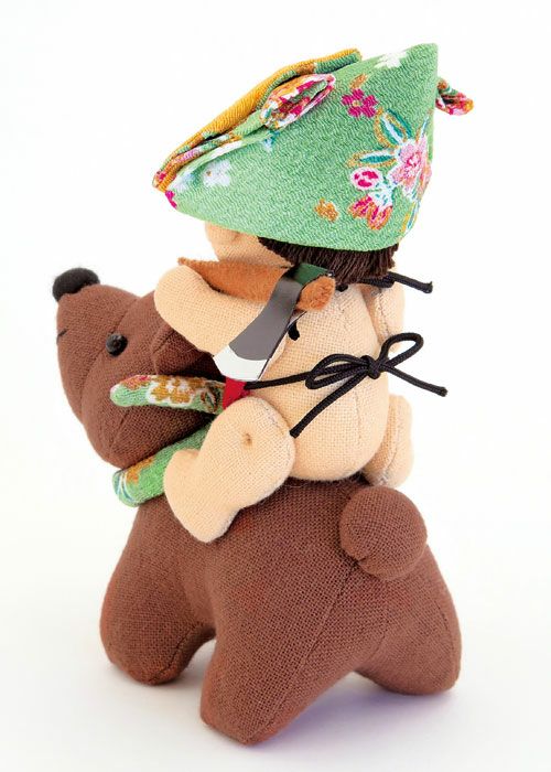 ぬいぐるみキット・兜をかぶった金太郎 |生地 和柄/和布/ちりめん手芸