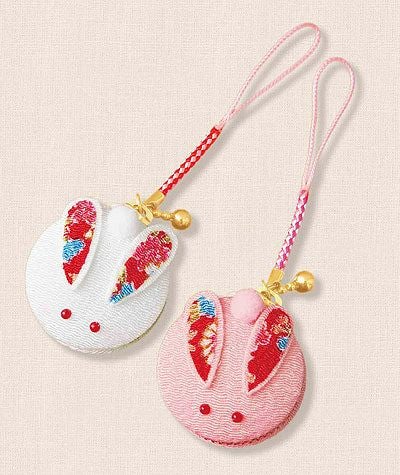 ちりめん手芸キット・ウサギのミニコインケース（2色セット）