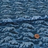 和柄コットン生地 デニム風荒波文様(藍色)