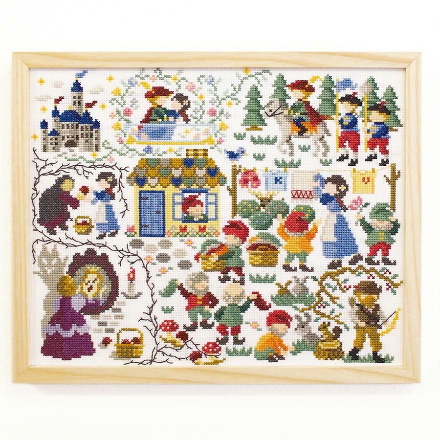 大判　クロスステッチ完成品「童話のコラージュ」 クロスステッチキット Nostalgic Story 白雪姫 |生地 和柄/和布