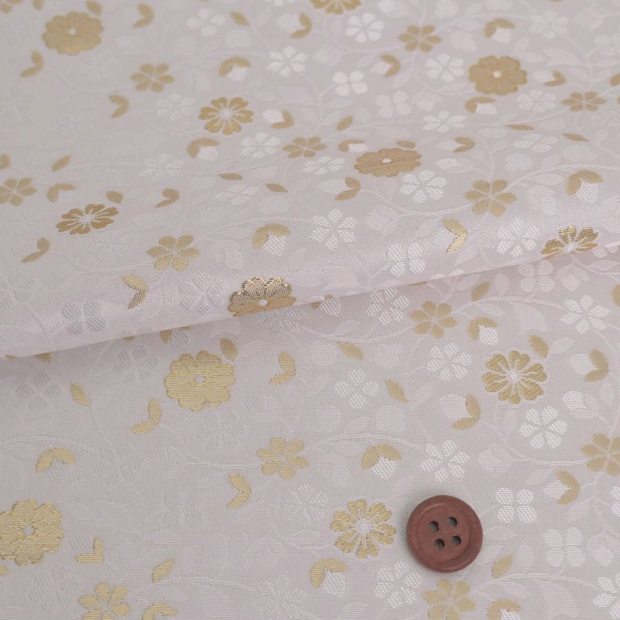 訪問着 美しい花唐草模様 諏訪刺繍 暈し 金糸 赤香色 縮緬 K-5841 楽天市場】汕頭刺繍 訪問着の通販