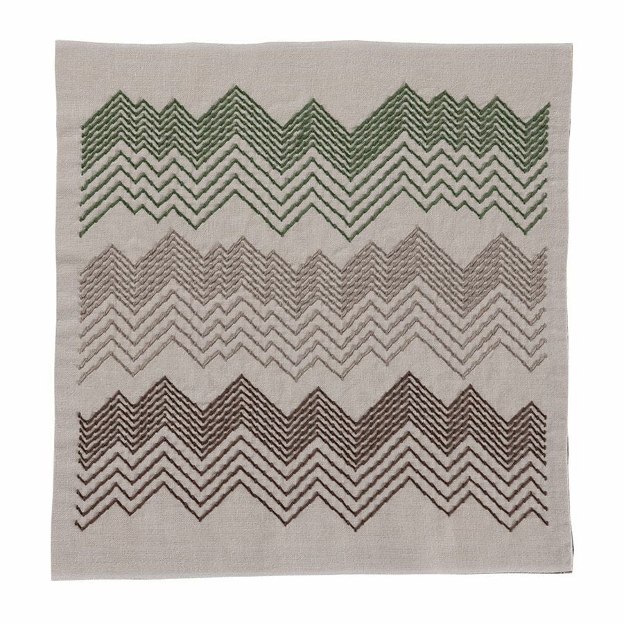 刺し子キット 花ふきん Textile Lab・Peaks 山脈 (セージ) オリムパス製絲刺子 AYUFISH int.デザイン くぐり刺し技法