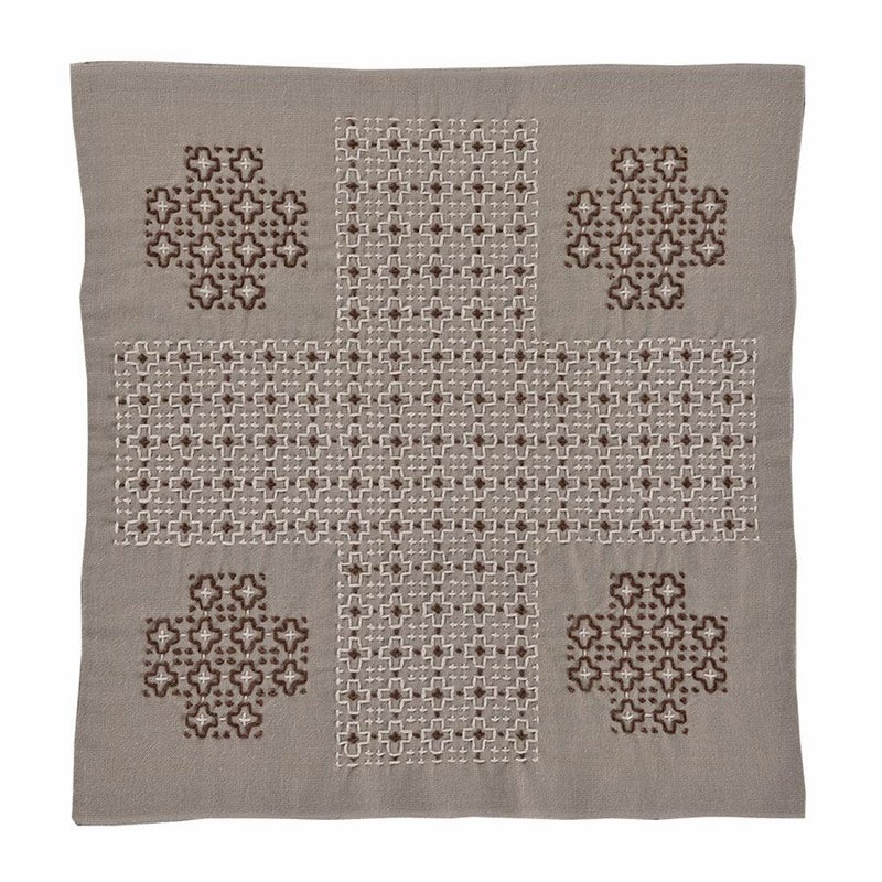 刺し子キット 花ふきん Textile Lab・Pray 祈り (トープ) オリムパス製絲刺子キット AYUFISH int. ひとめ刺し技法