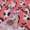 ちりめん生地・みけねこ(潤朱/うるみしゅ) 10cm単位 切り売り ねこ柄縮緬布地 三毛猫柄 ミケネコ模様 朱色 赤系色チリメン