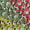 ちりめん生地・みけねこ(潤朱/うるみしゅ) 10cm単位 切り売り ねこ柄縮緬布地 三毛猫柄 ミケネコ模様 朱色 赤系色チリメン