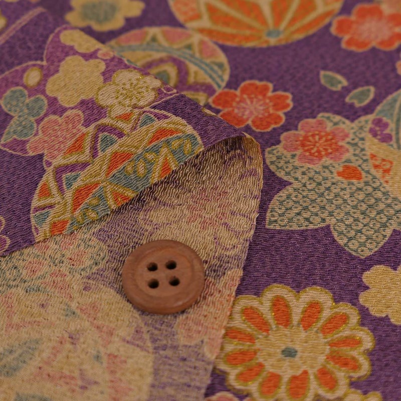 古布調ちりめん生地 手まりと和の花(紫) 10cm単位 切り売り チリメンパープル 手芸用縮緬布地 和風花柄 ちりめん細工用生地