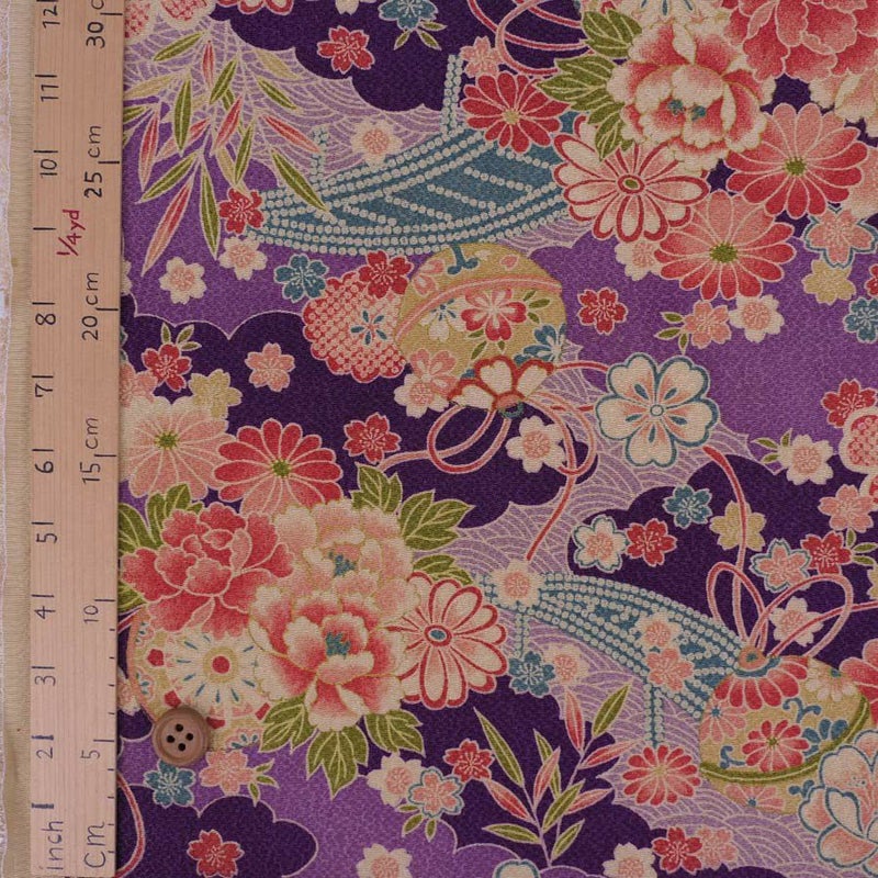 古布調ちりめん生地 雲取り地に花と橋(紫) 10cm単位 切り売り アンティーク調縮緬布地 古典柄 和風花柄 伝統柄 深紫色パープル