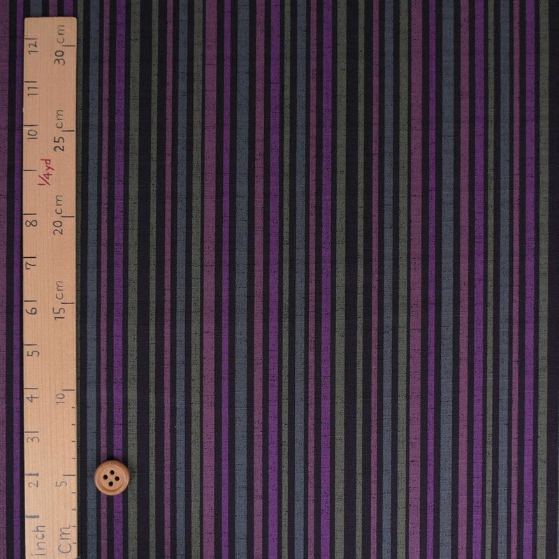 和柄コットン生地 多色の滝筋縞模様(深紫) 10cm単位 切り売り 滝筋染文様 サザンクロス 和調木綿布地 ストライプ柄 パープル
