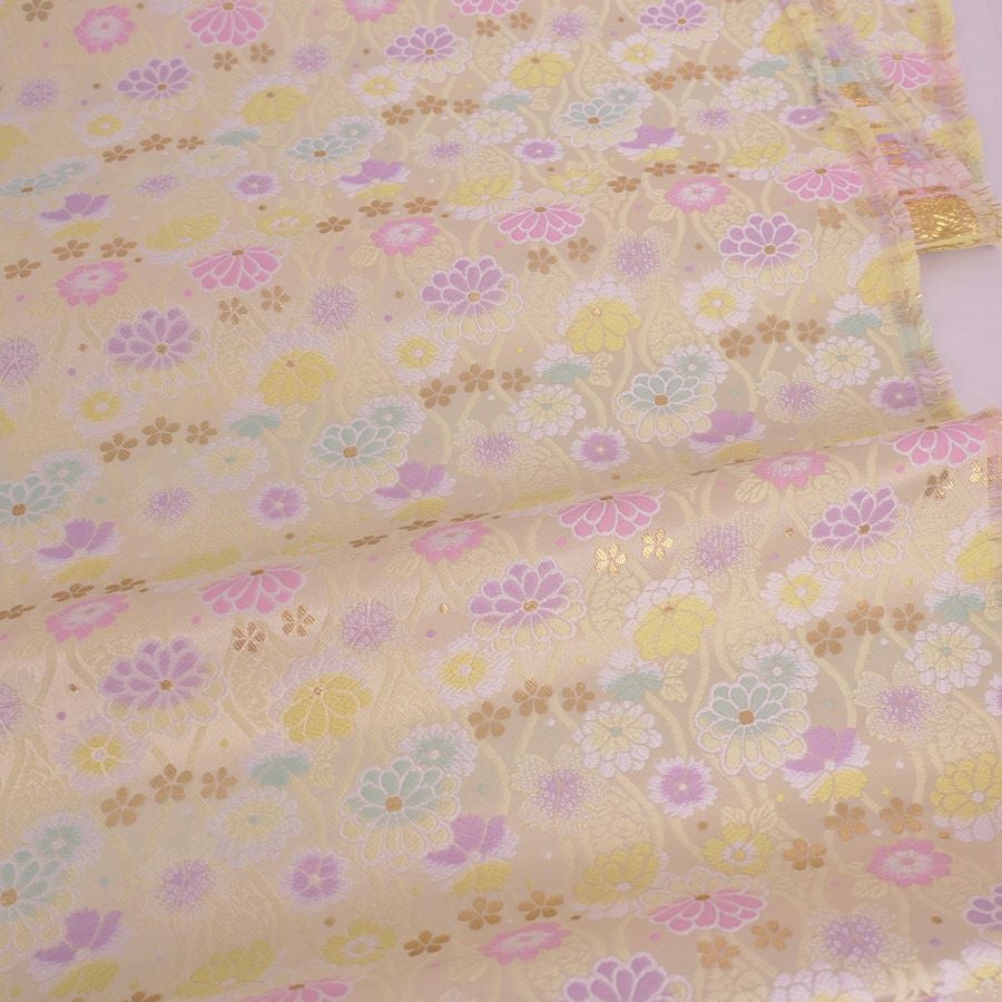 金襴生地(金らん) たてわくに菊桜(イエロー) 10cm単位 切り売り |生地 金襴生地(金らん) たてわくに菊桜(イエロー) 10cm単位 切り売り |生地