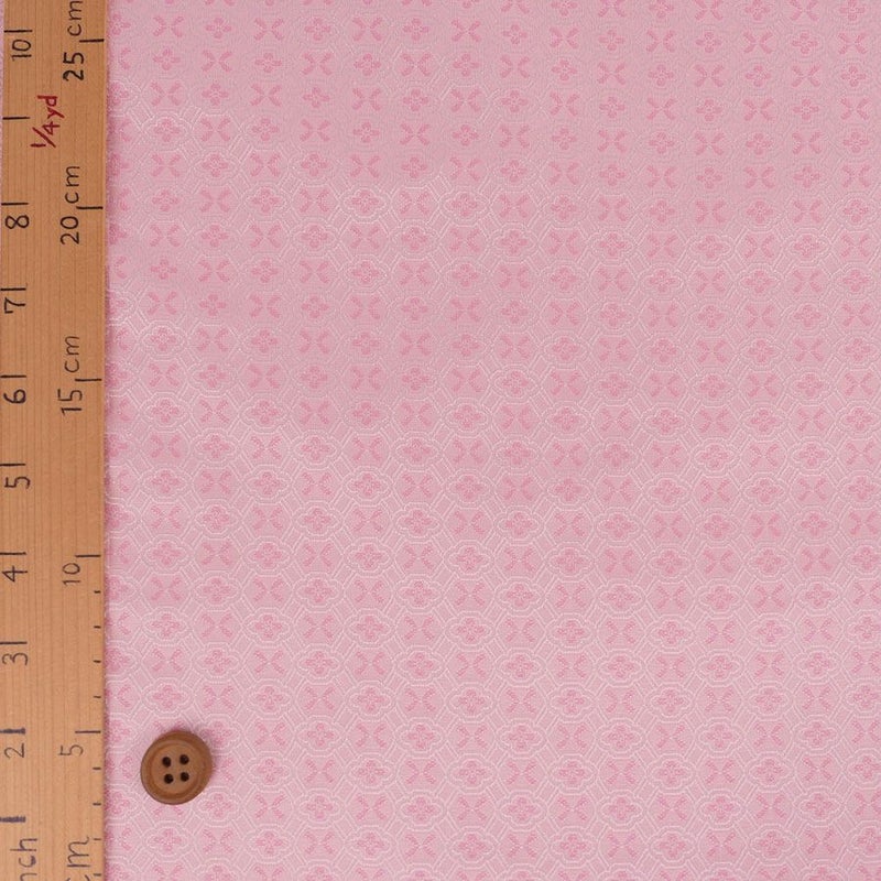 金襴生地(金らん) 干支向き 変わり木瓜つなぎ(ピンク)