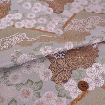 HX-126 小紋 桜鼠色 刺繍 金銀糸 花丸文様 金襴生地(金らん)