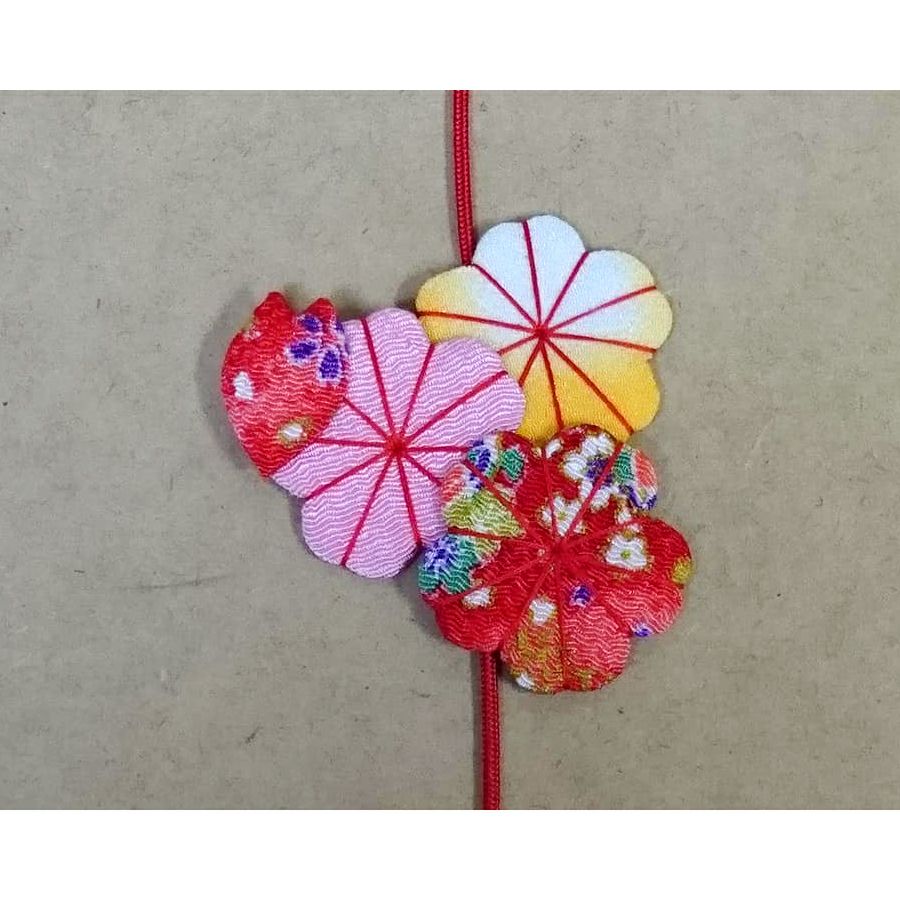 つるし飾り制作キット・花折々の七連つるし飾り ちりめん細工下げもん