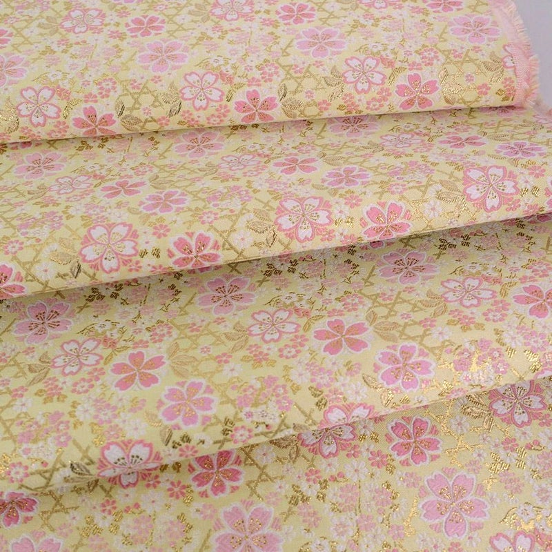 金襴生地(金らん) 金のかごめに桜づくし(クリームイエロー)