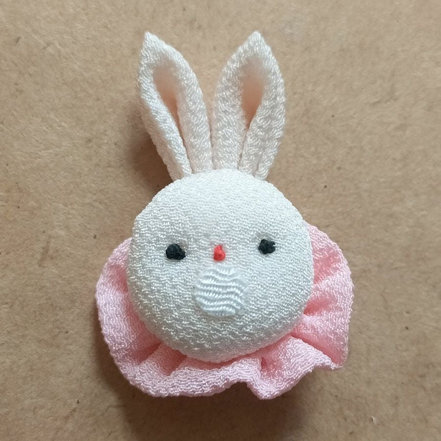 ちりめん手芸キット おめかしうさぎのチャーム・2個セット ハンドメイドキット 和風チャーム手作り ウサギの根付 ミニ飾り