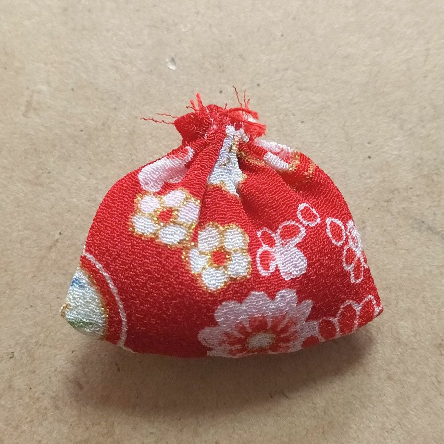 ちりめん手芸キット おめかしうさぎのチャーム・2個セット |生地 和柄