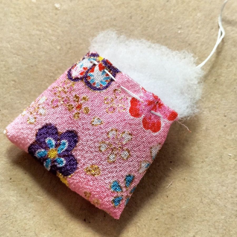 ちりめん手芸キット 仔猫のチャーム・2個セット |生地 和柄/和布
