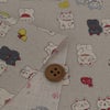 和柄コットン生地 招き猫ファミリー(グレージュ) 10cm単位 切り売り 和風柄ツムギクロス 和調木綿プリント KOKKAコッカまねき猫柄