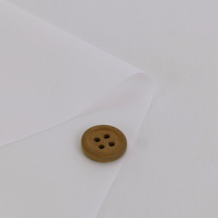 綿ブロード無地(オフホワイト) 10cm単位 切り売り 無地ブロード生地白 中薄手コットン ブラウス・シャツ・洋服に