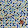 和柄コットン生地 カラフルな七宝柄(白/青) 10cm単位 切り売り 七宝つなぎ柄 SEVENBERRY モダン和柄コットン はんなり豆和柄