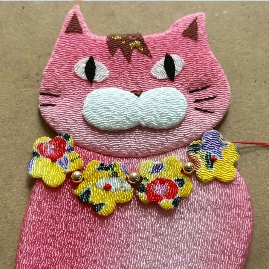 手芸キット 愛しの猫たち 押絵の壁掛け・首輪ピンク猫 |生地 和柄/和布
