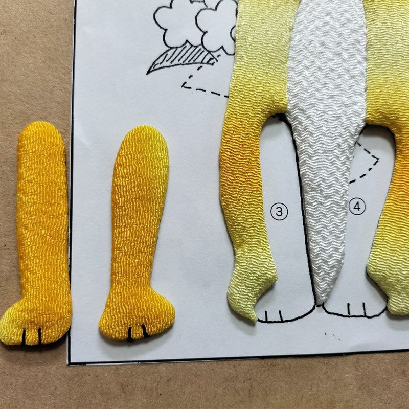 手芸キット 愛しの猫たち 押絵の壁掛け・花束トラ猫 ねこミニタペストリー手作りクラフトキット 縮緬押し絵初心者