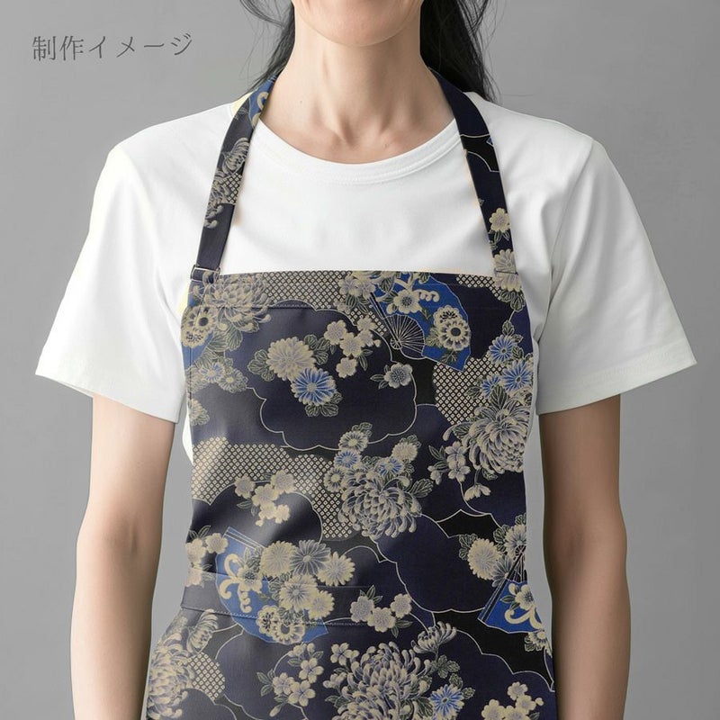  和柄コットン生地 藍染め調雲海に菊と扇(藍) 10cm単位 切り売り