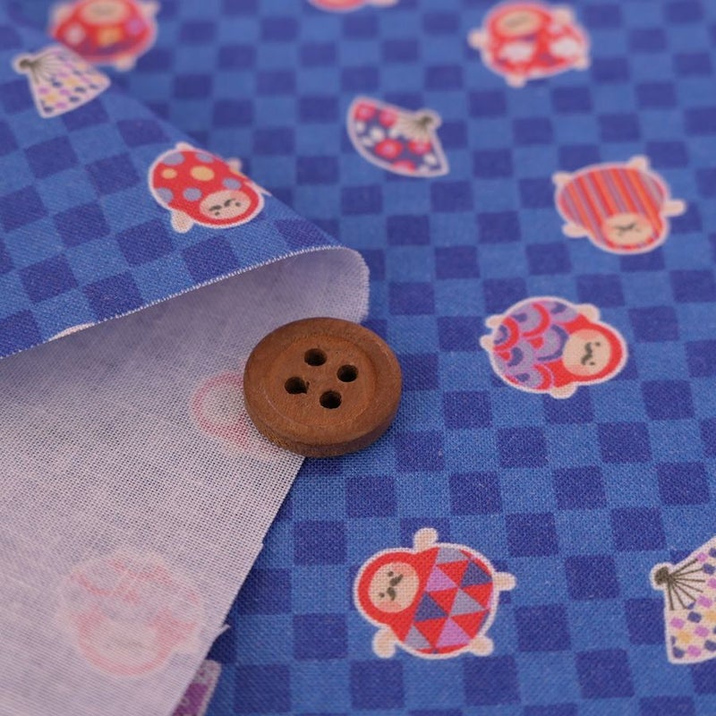和柄コットン生地 市松にだるまと扇子(青) 10cm単位 切り売り