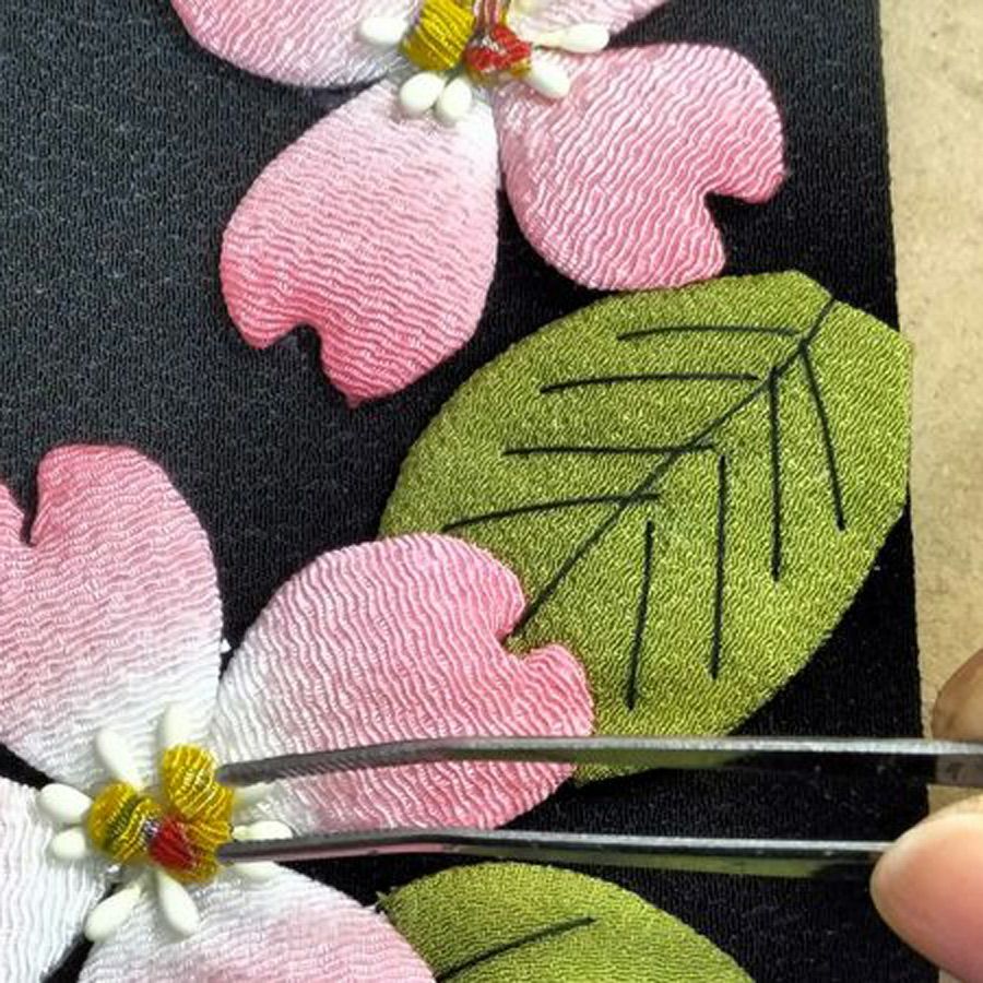 ちりめん手芸キット もてなしの花 4月 ハナミズキ(花水木)｜季節の和風