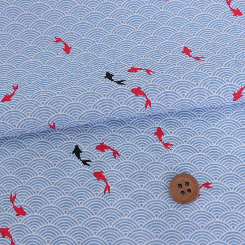 和柄コットン生地 青海波に金魚(水色) 10cm単位 切り売り