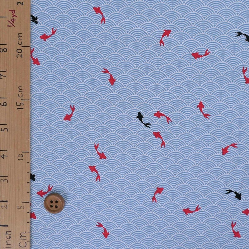 和柄コットン生地 青海波に金魚(水色) 10cm単位 切り売り