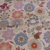 コットン生地 刺しゅう風プリント レースフラワー(ナチュラル) 10cm単位 切り売り