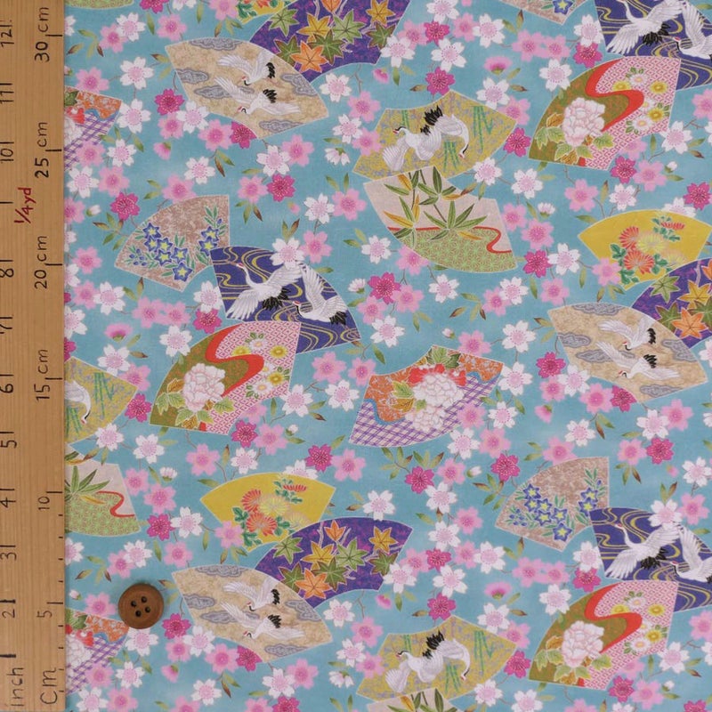 和柄コットン生地 桜に雅扇ちらし(空色) 10cm単位 切り売り