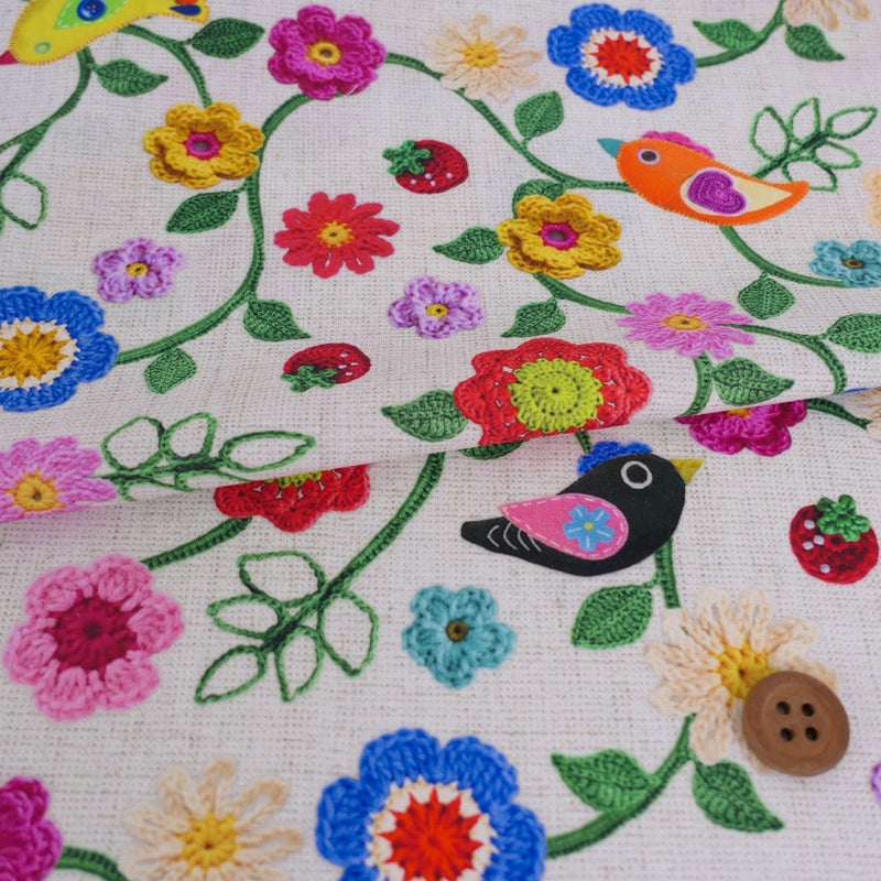 コットン生地 かぎ編み風の花と小鳥といちご 10cm単位 切り売り