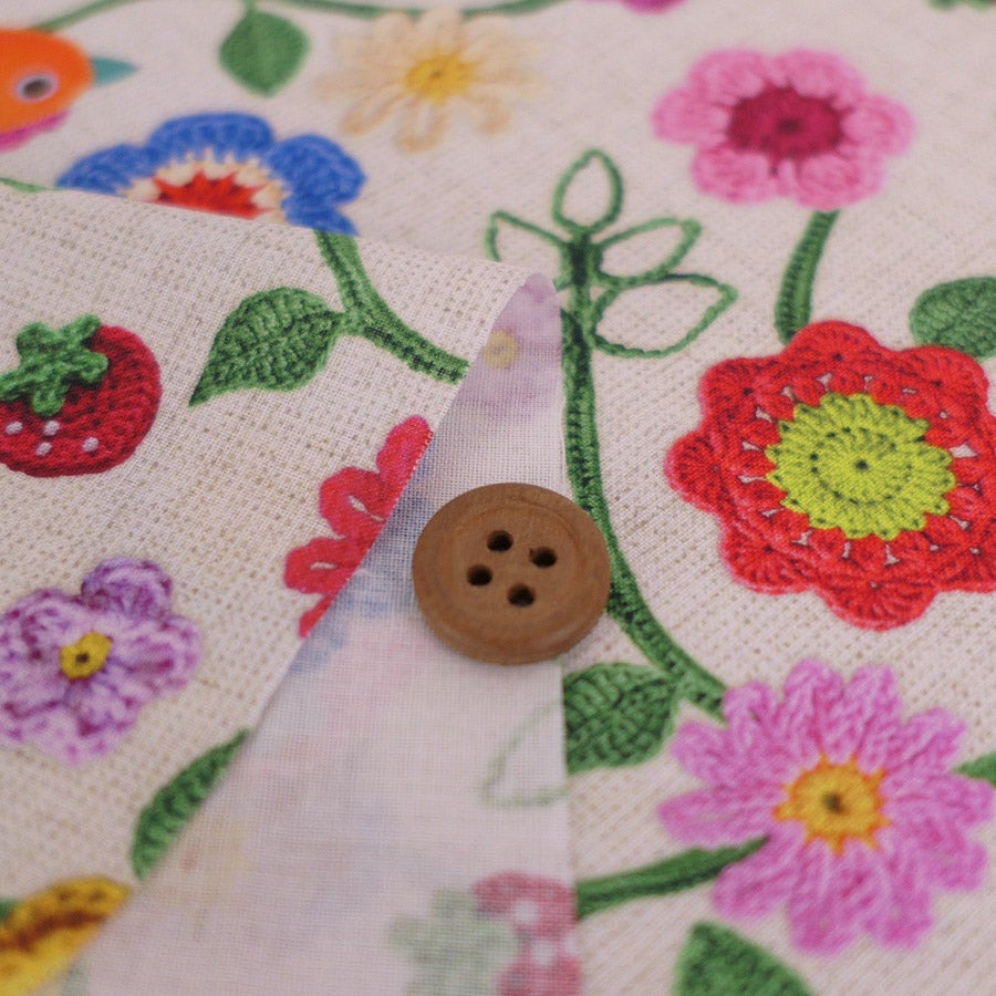 コットン生地 かぎ編み風の花と小鳥といちご 10cm単位 切り売り