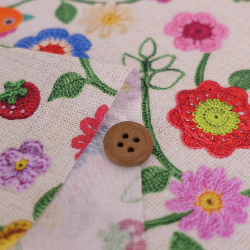 コットン生地 かぎ編み風の花と小鳥といちご 10cm単位 切り売り