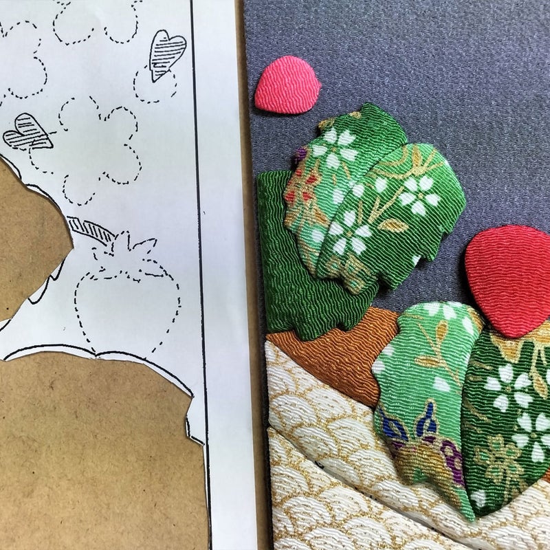 ちりめん手芸キット 花と実の短冊 5月 苺と花