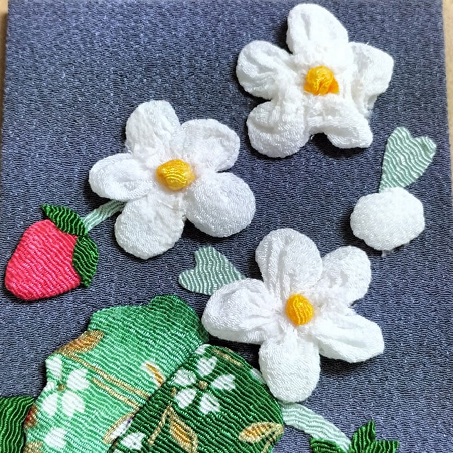 ちりめん手芸キット 花と実の短冊 5月 苺と花 |生地 和柄/和布
