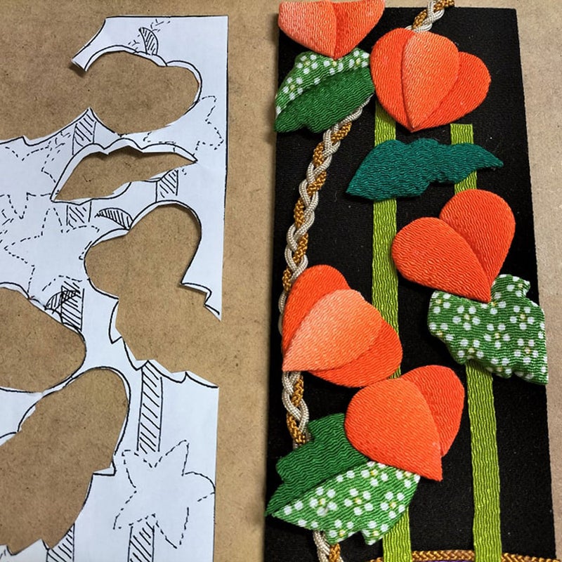 ちりめん手芸キット 花と実の短冊 7月 ほおずきと花