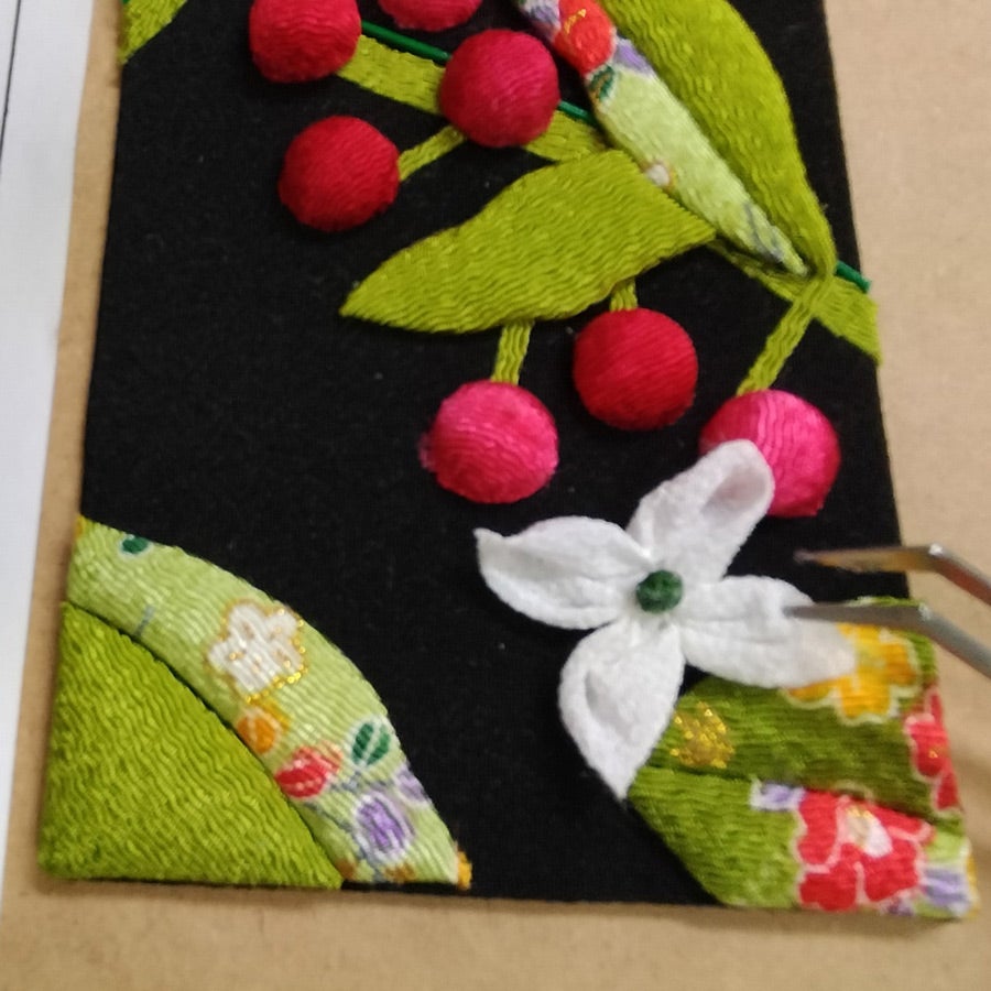 ちりめん手芸キット 花と実の短冊 9月 山法師