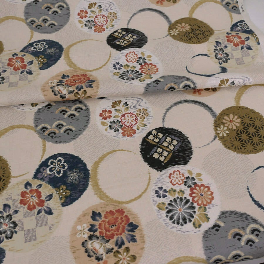 和柄コットン生地 かすり風花の輪模様(くすみアイボリー) 10cm単位 切り売り