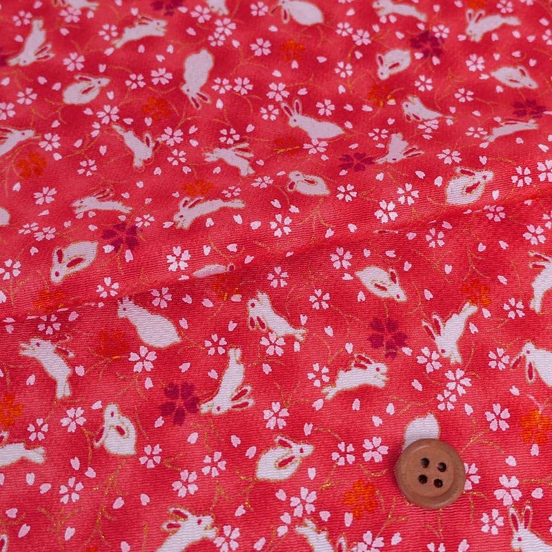 ちりめん生地・うさぎと桜(赤) １ｍ単位