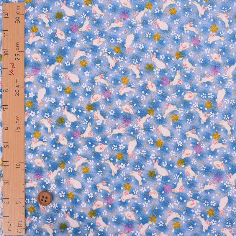 ちりめん生地・うさぎと桜(水色) １ｍ単位