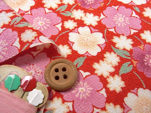 ポリちりめん生地 八重桜(赤) 10cm単位 切り売り