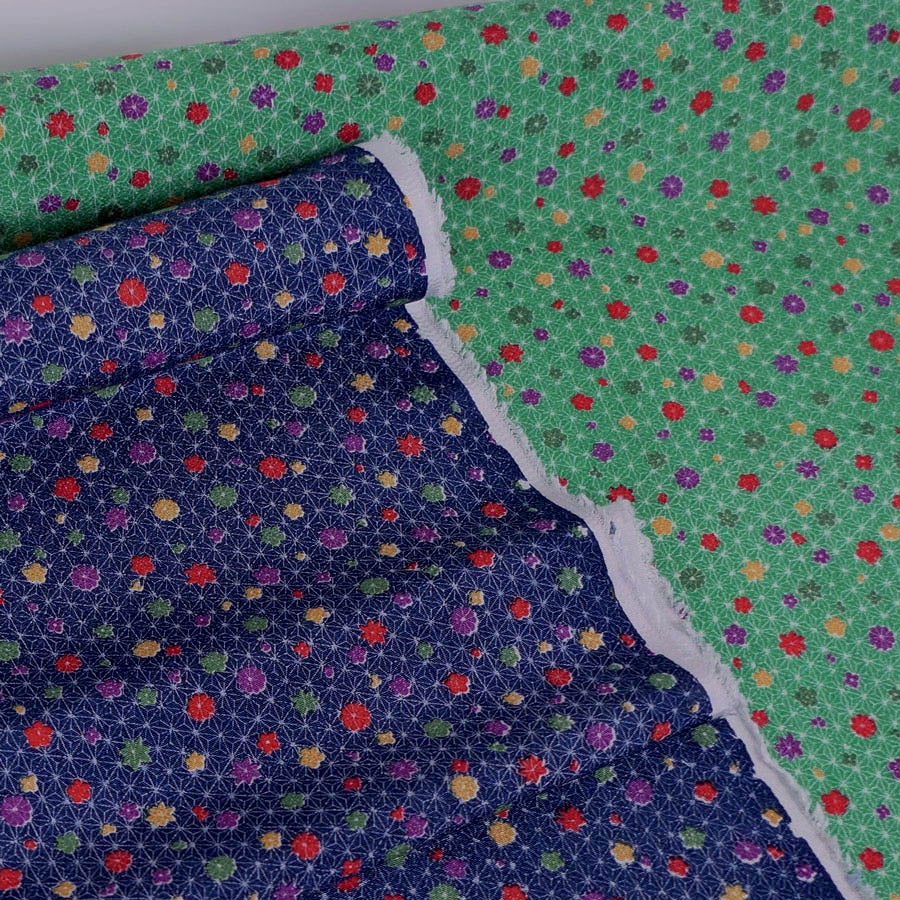 ちりめん生地 麻の葉に小花(紺) 10cm単位 切り売り