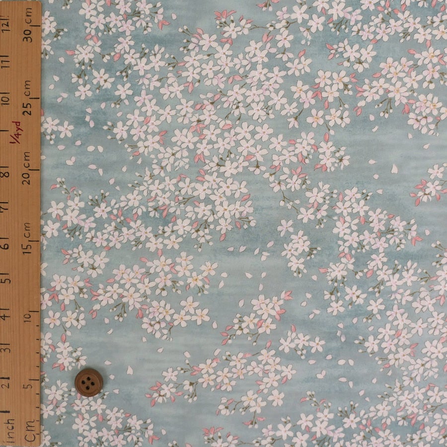 和柄コットン生地 桜空 小柄 ブロード(薄あさぎ)