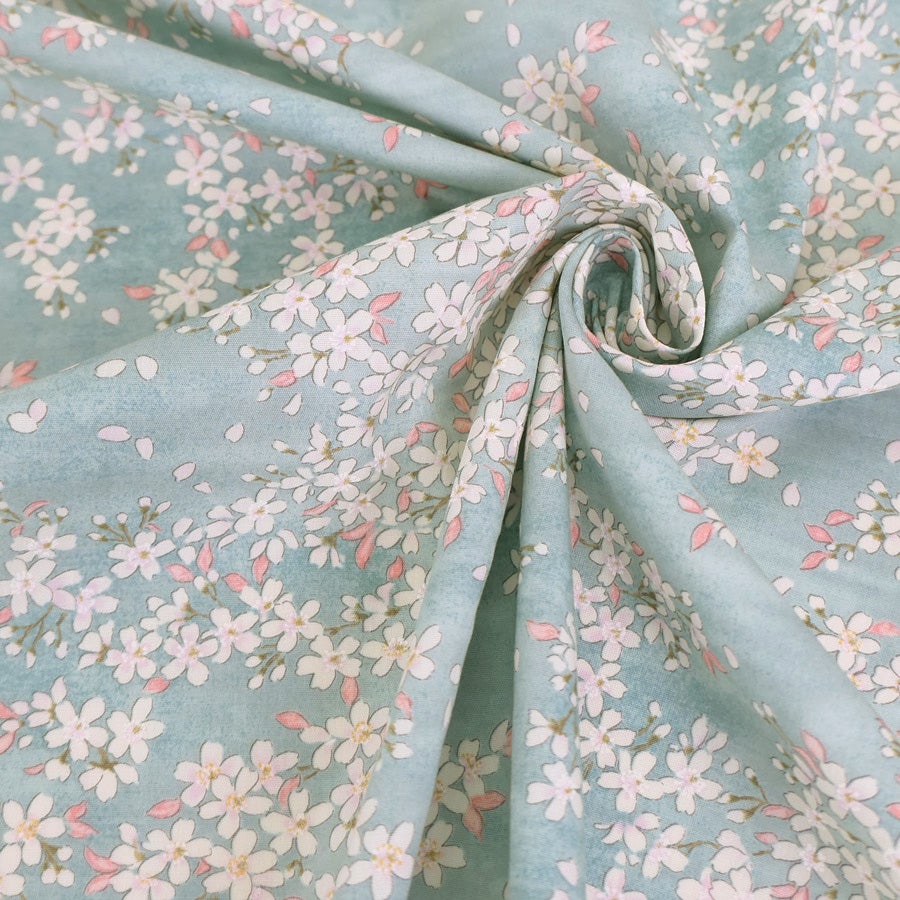 和柄コットン生地 桜空 小柄 ブロード(薄あさぎ)
